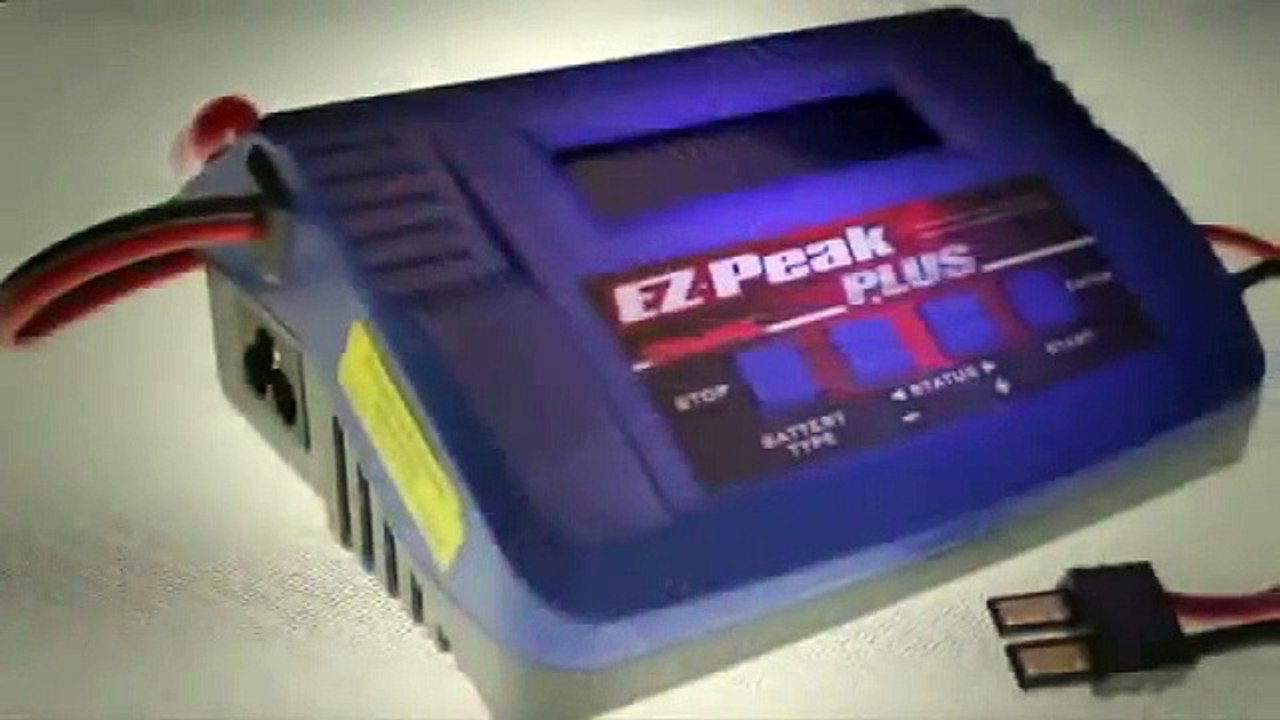 Traxxas - Xo-1 - Safety Instructions - Crashes Into Car Door - Hd