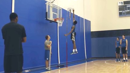 Duke Freshman Brandon Ingram Jumps ABOVE Backboard