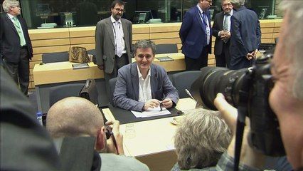 Grécia formaliza novo pedido de ajuda ao FMI