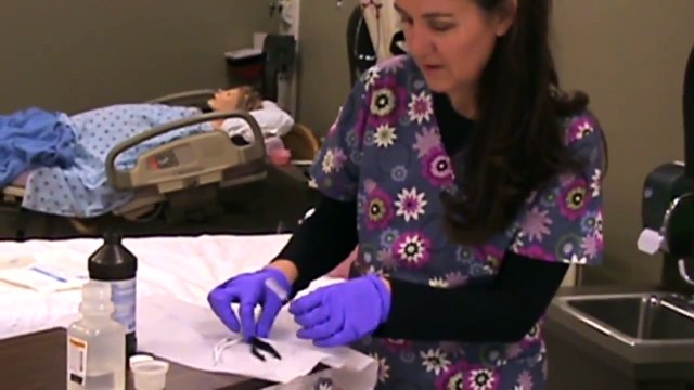 Southern Nursing Skills - Tracheostomy Cleaning