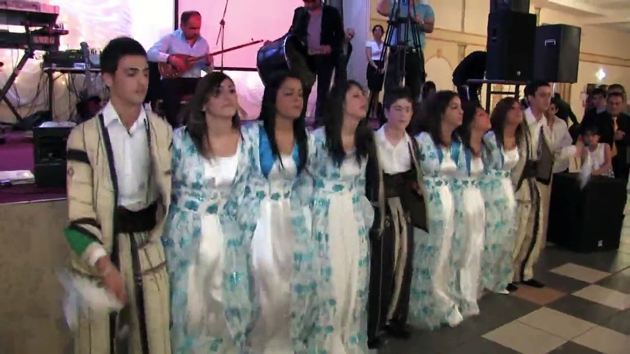 soiree chaldeen s o s chretien d'irak,folklore BABEL  ISHTAR TV www.lorproduction.com