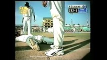 Funniest Cricket in the Cricket history - even Sachin can't stop laughing!! Must Watch