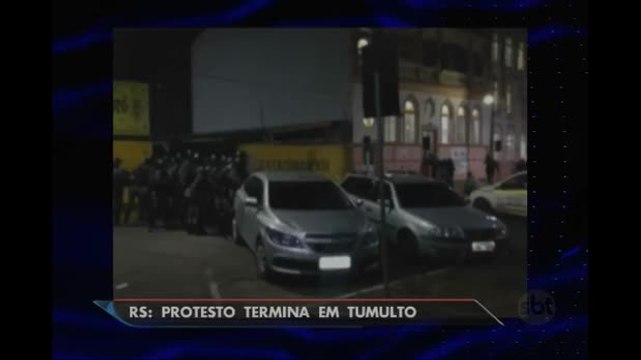 RS: Protesto de servidores públicos termina em tumulto
