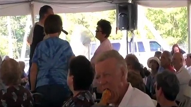 Scott Michael sings 'Can't Help Falling In Love' at Elvis Week