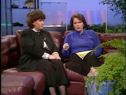 French & Saunders TV-AM Parody - Financial Expert
