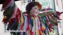 Video. Gran ambiente en la plaza Cardenal Orbe el día del txupinazo y el desfile de txarangas, en el comienzo de las fiestas de Ermua en honor al patrón Santiago Apóstol.