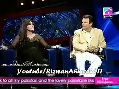 Actress Nargis Insulted Shahrukh Khan in a Show