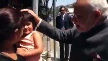 Modi Uncle Comes to Greet the Cute Fan Waiting for Him !