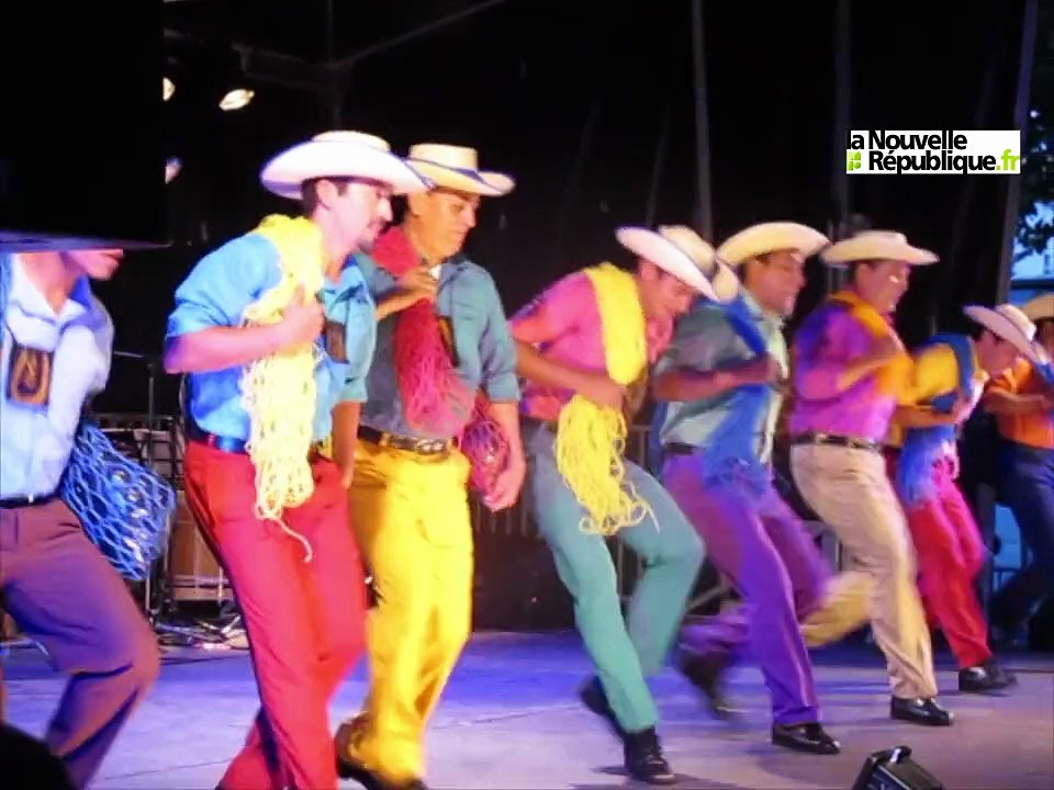 VIDEO. Blois : le ballet national du Salvador invite au voyage