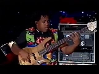 World best bass player Victor Wooten plays Amazing Grace!