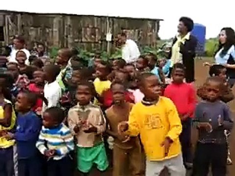 AIDS orphans giving thanks in Swaziland
