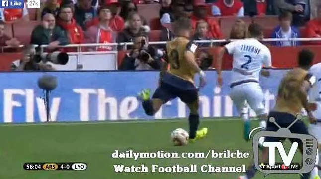Aaron Ramsey Fantastic Shot Arsenal vs Lyon Emirates Cup 25/07/2015