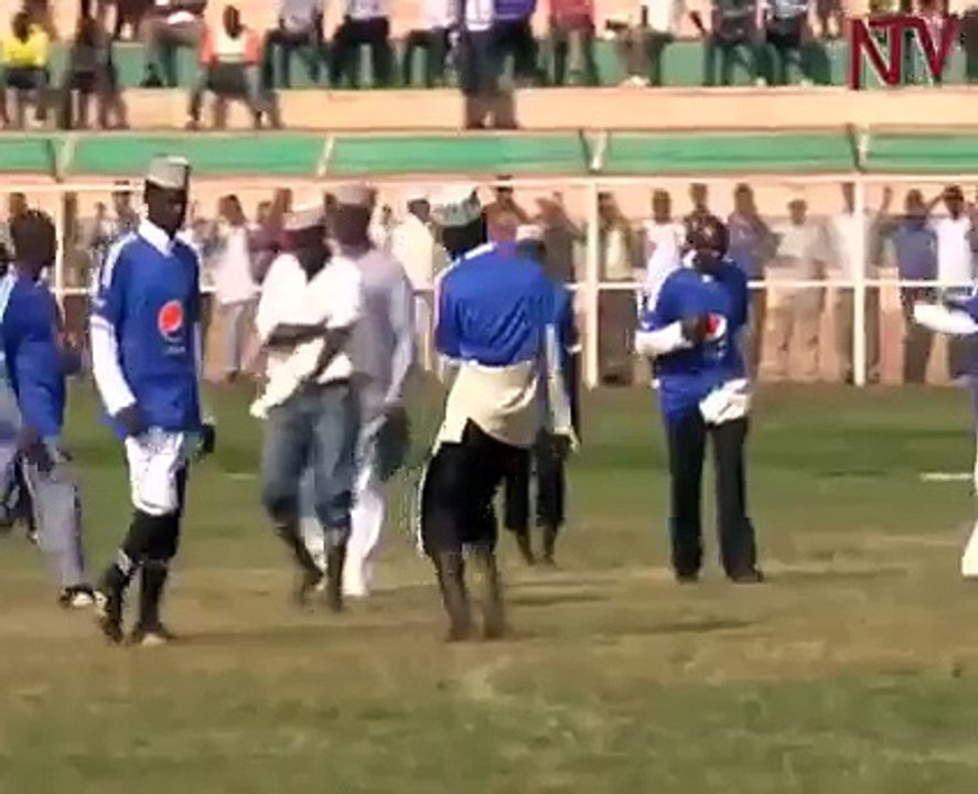 -مباراة بين الشيوخ و الحجاج بمناسبة العيد... - - Almarssad Les Pros Marocains - مرصد المحترفين المغاربة - Facebook-