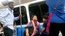 Metroda Başbakan Erdoğan'a hakaret etti dayağı yedi
