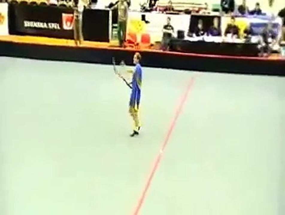 Danne Bron-Sundboms straff