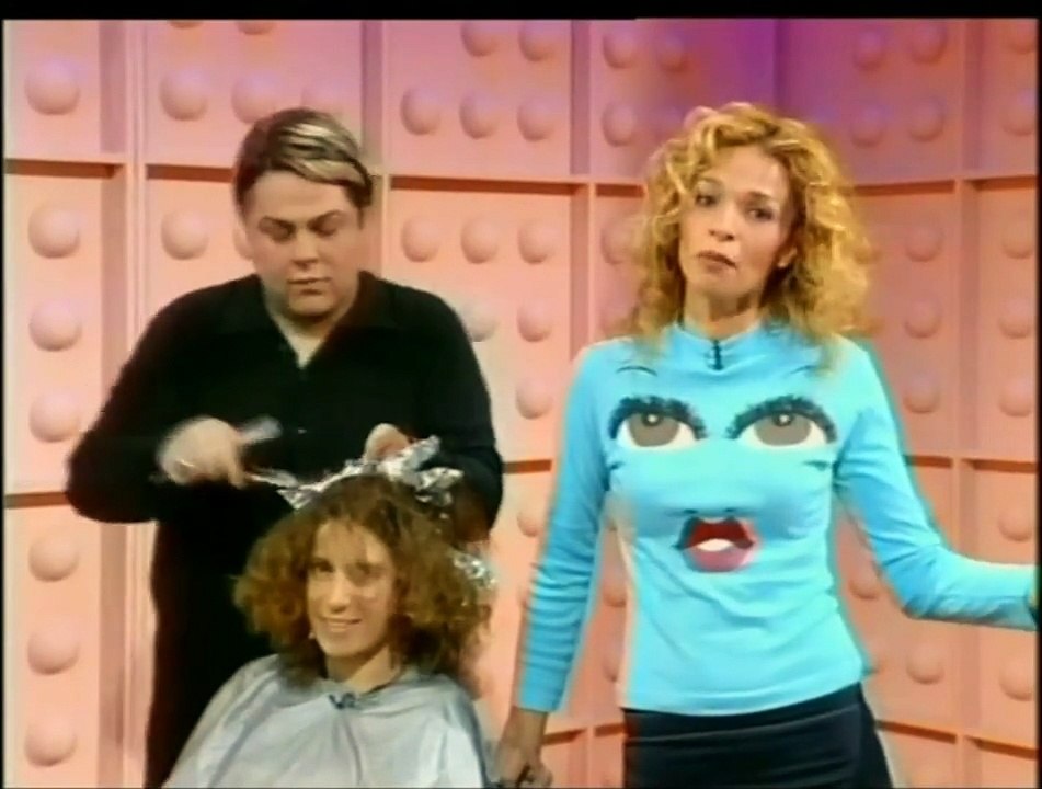 המהפך עם אורנה דץ, כתבת אופנה - אלימור זילברמן, במאי אסף קמר Assaf Kamar