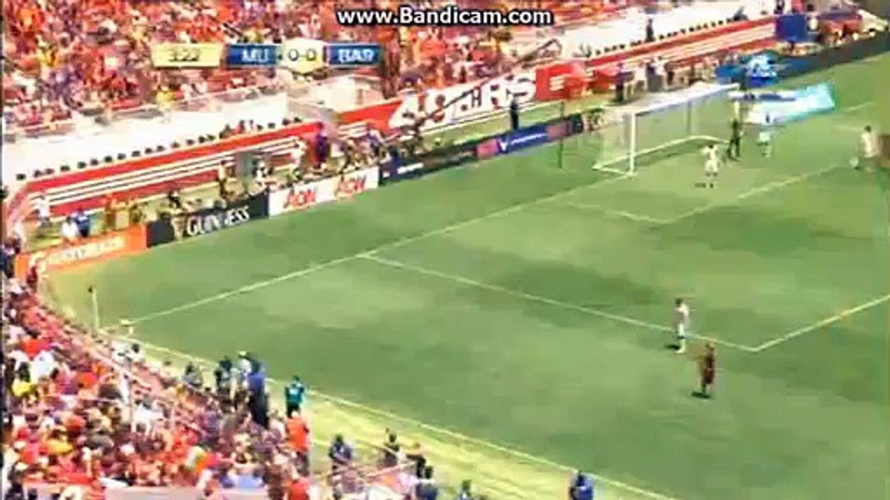 Suarez Amazing Shoot Barcelonna 0-0 MAN UTD