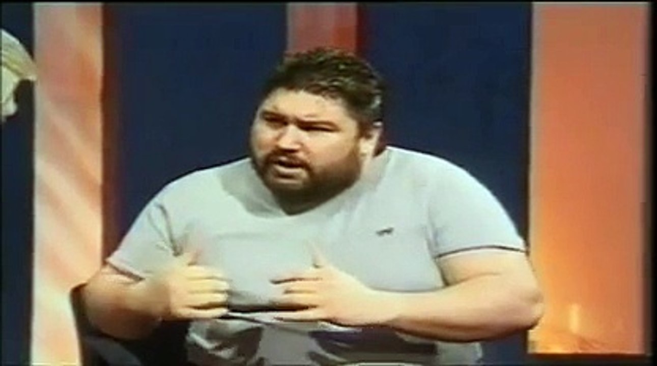 RICKY GROVER & BULLA (COMEDY CLIPS)