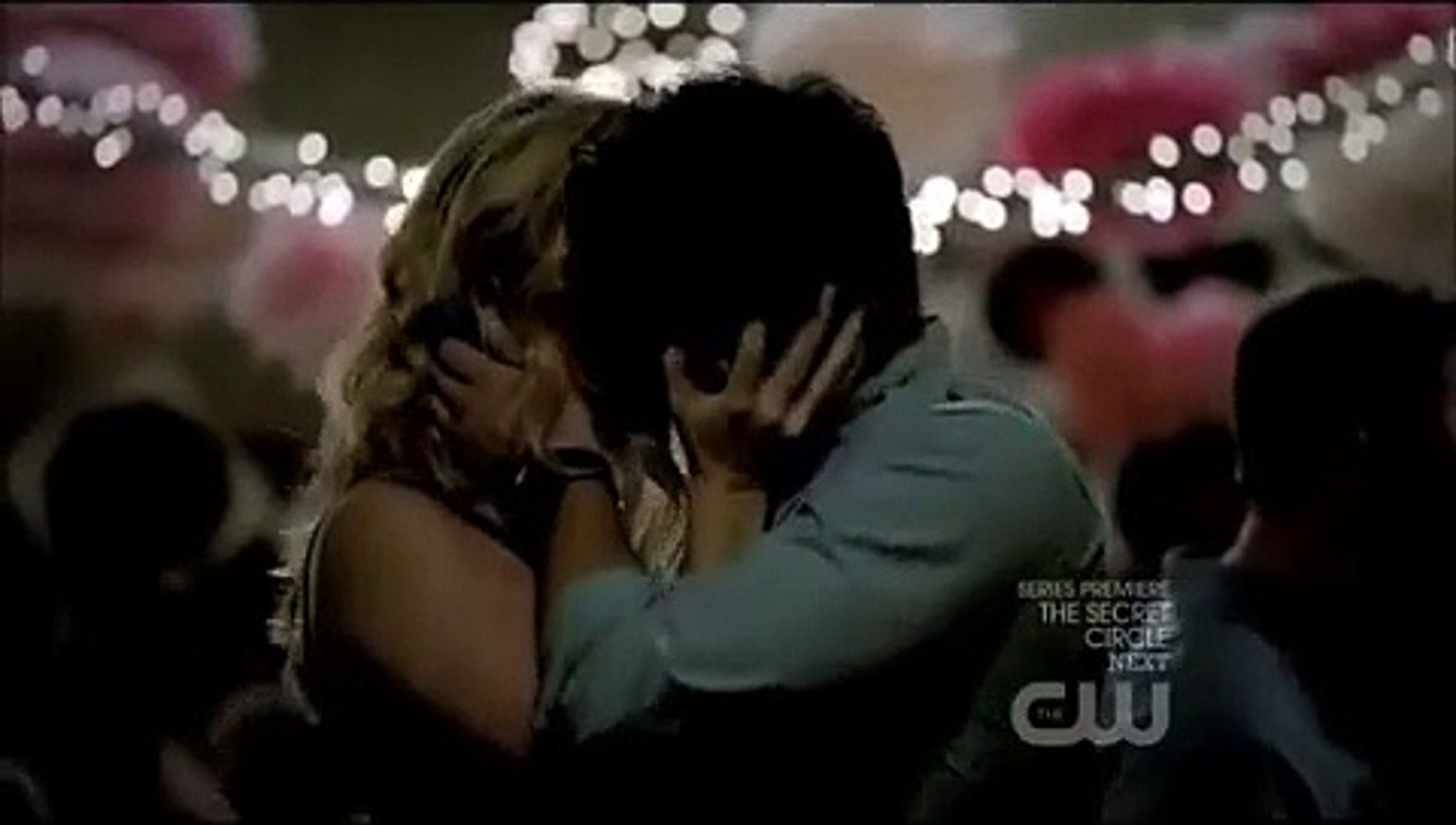 Vampire Diaries Caroline And Klaus Kiss