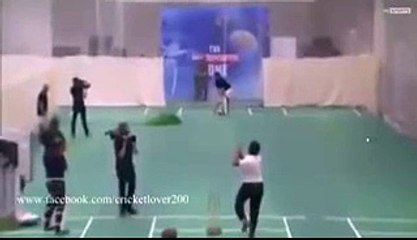 Waseem Akram Bowling After 10 Year Nasir Hussian Shocked