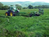SILAGE 2010 - Mowing With P&M Ryan