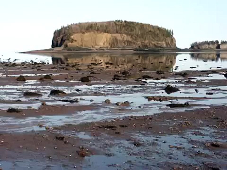 Bay of Fundy ocean floor low tide panoramic