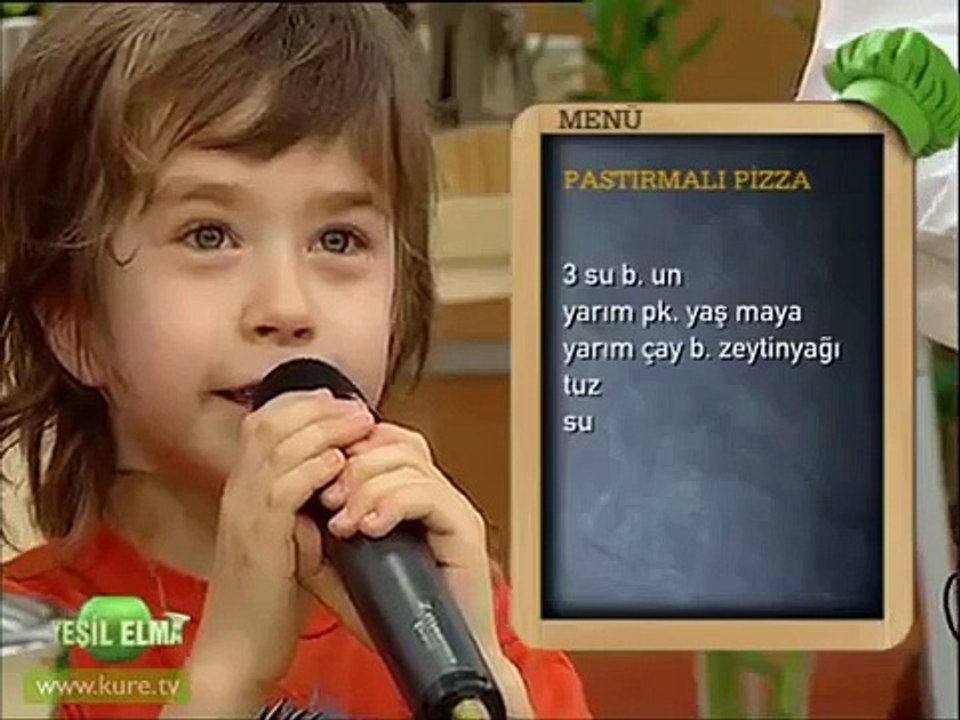 Oktay Usta Yeşil Elma Oktay Usta�dan �Pastırmalı Pizza� tarifi