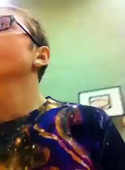 熊敏有basketball hit Xiong Min's head