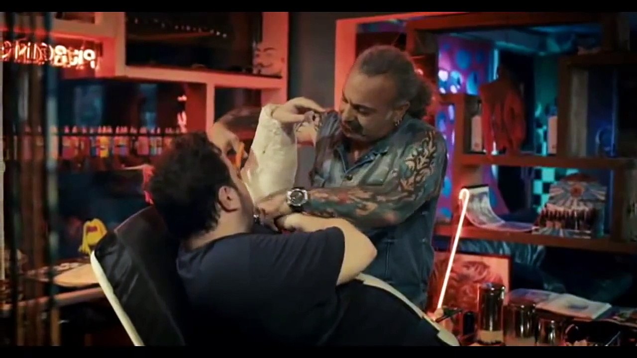 Celal ile Ceren - Dövme Yaptırma Sahnesi