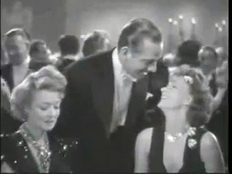 GRETA GARBO DANCING