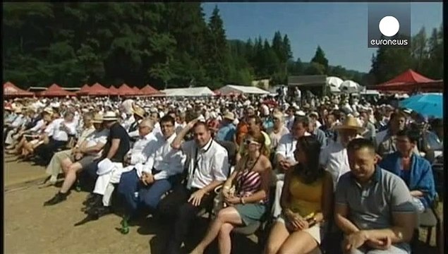 Виктор Орбан строит забор, чтобы не пропустить терроризм в Европу