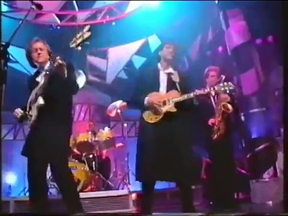 Level 42 – Running In The Family (Studio 2, TOTP)