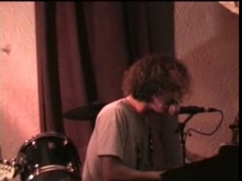 Life in a glasshouse (27-02-07) part 1