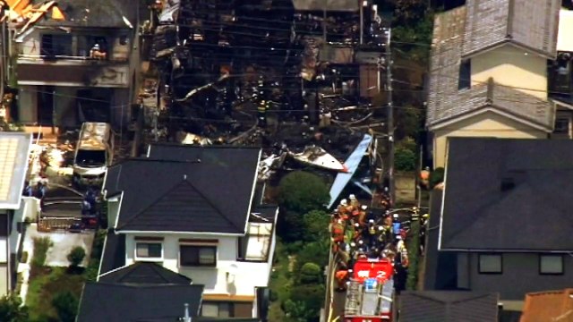 Small plane crashes into houses in Tokyo suburb