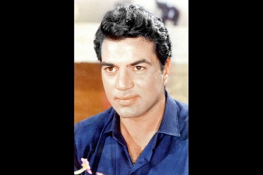 Matlabi Hain Log Yahan Par