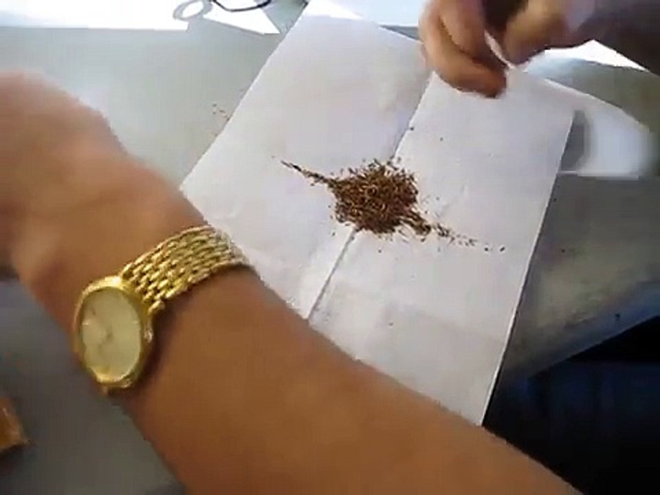 How to roll a joint at easy way