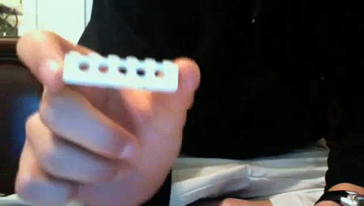 How to make a simple LEGO gun