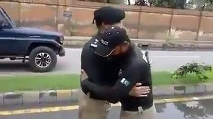 Pakistani Adaray Zinda abad-www.dailymotion.com