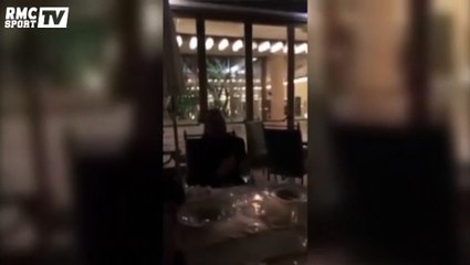 Maradona chante « No Woman No Cry » de Bob Marley