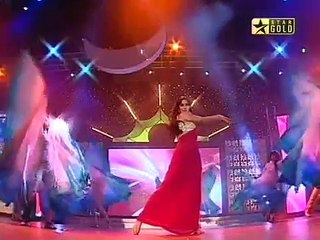 Katrina Kaif and Akshay Kumar Performance at Sabsey Favourite Kaun 2009