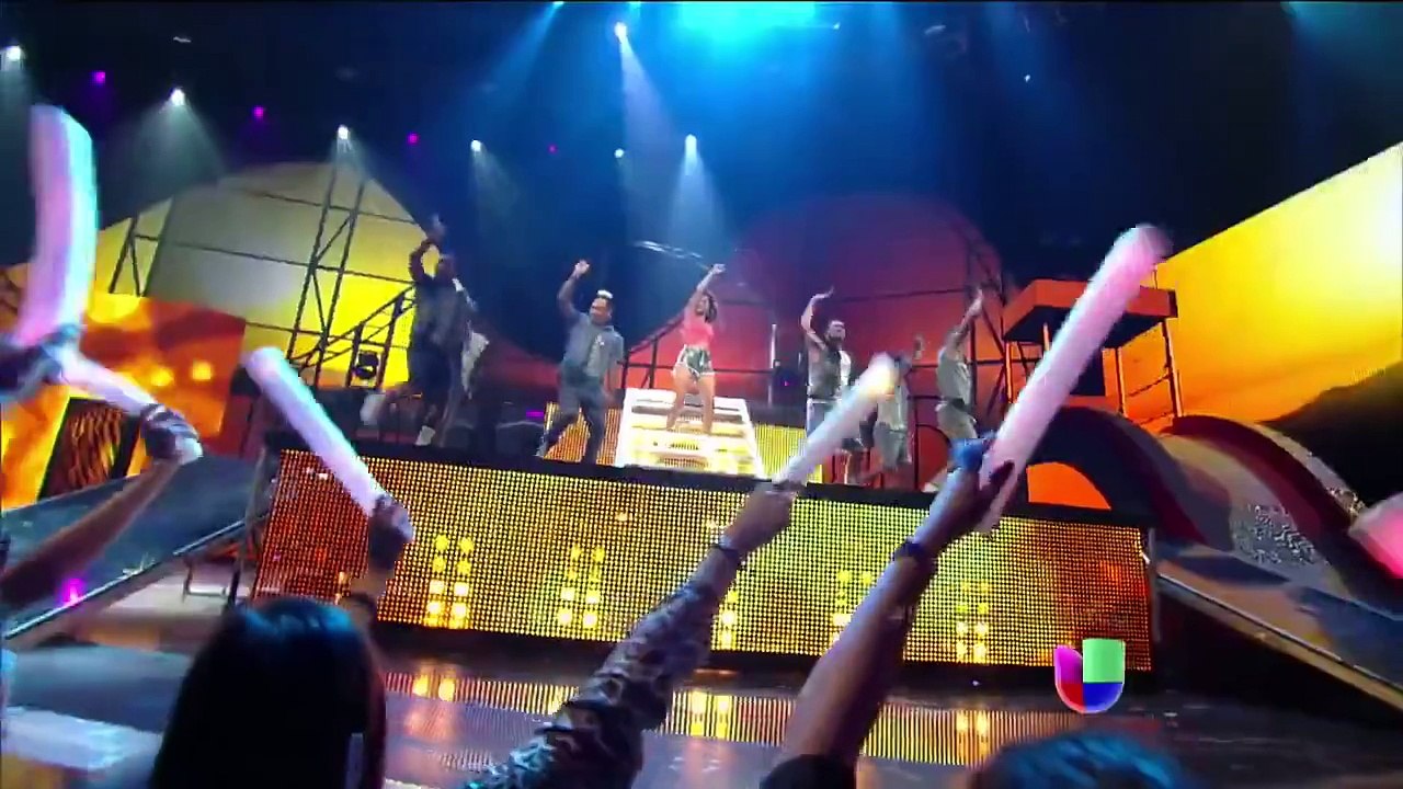 Becky G - Shower "Spanglish Version" #PremiosJuventud2014 HD