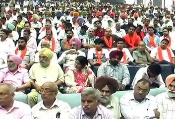 Protest During Badal's Speech in Patiala