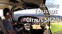 Take the right seat on board this Cirrus to land at Toussus (LFPN)