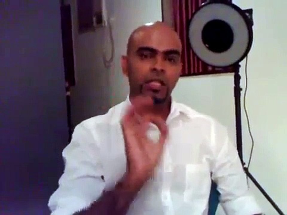 Raghu trashes interviewer on Sitaron ko chuna hai set - Uncensored leaked video
