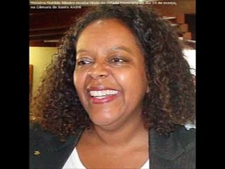 Alborghetti canta a musica Vai Tomar no Cu