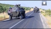 در بمب گذاری مسیر کامیونهای ارتش ترکیه ۲ سرباز کشته شدند