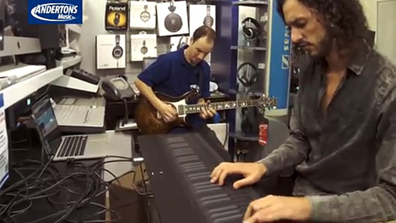 Le Premier Synthétiseur capable de Reproduire le Son de la Guitare Electrique