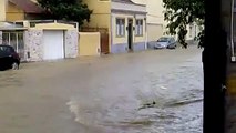 Inundação Lisboa Rua Gualdim Pais