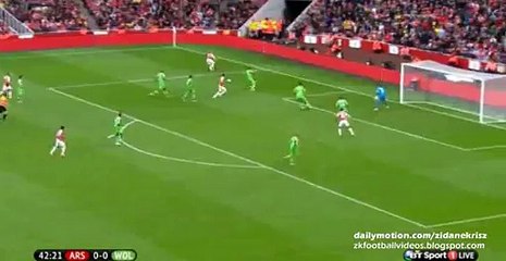 Mesut Özil Big Chance - Arsenal v. Wolfsburg - Emirates Cup 26.07.2015