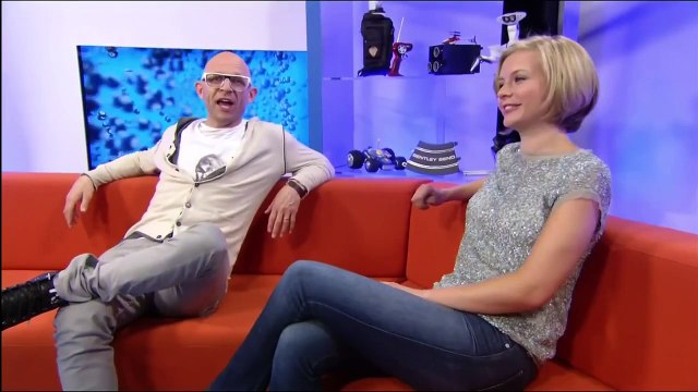 Rachel Riley Bum In Tight Jeans Gadget Show HD 08 07 13